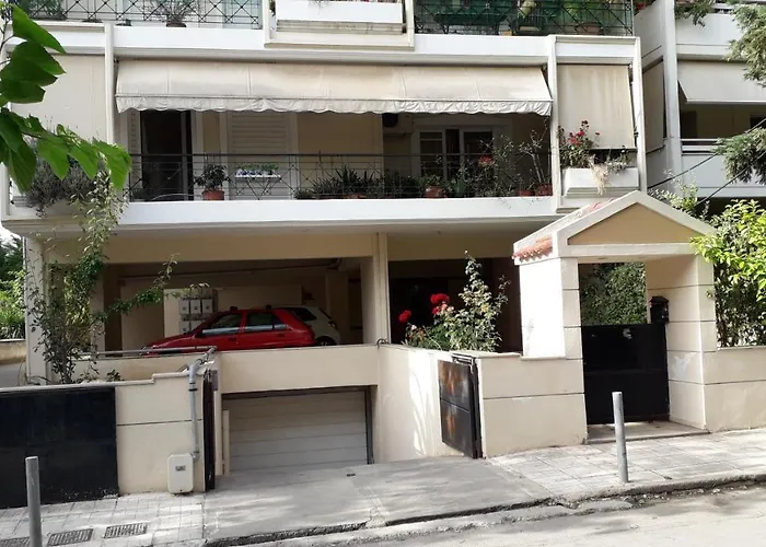 Mother'S House